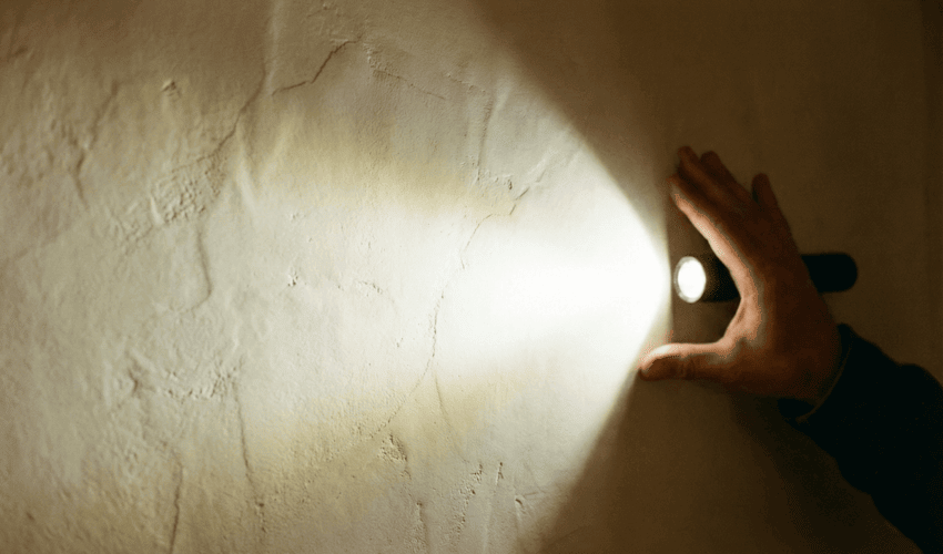 Flashlight Test for Real Luxury Modern Minimalist Villa Design Ideas