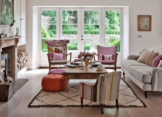 Mis-matched Furniture Modern Small Living room ideas