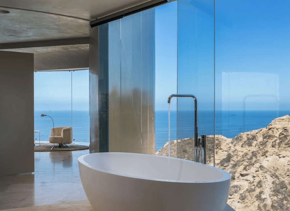 Open Natural Illumination Bathroom Design Ideas