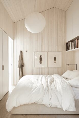 Small Elegant Bedroom Design